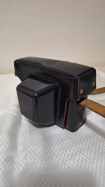 Vand aparat foto rusesc Cmena 8